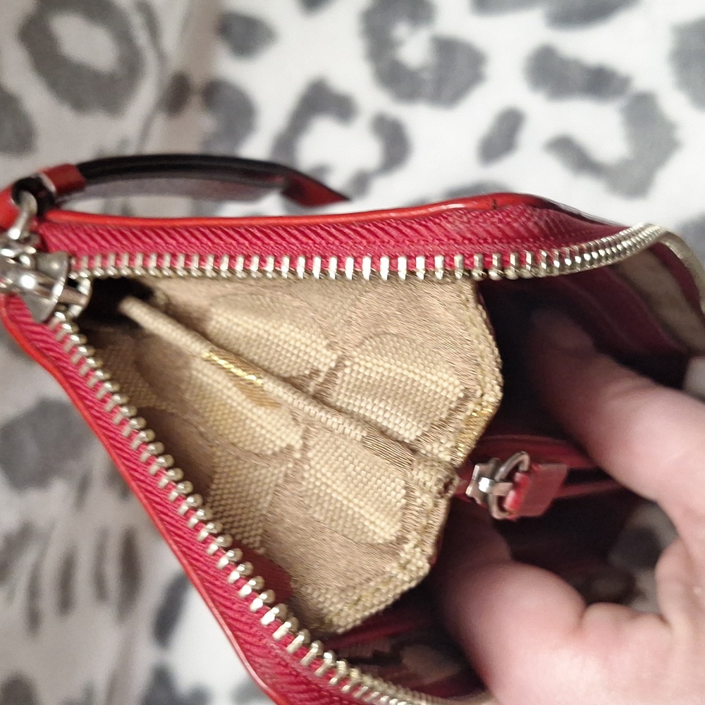 Coach Poppy Secret Admirer Full Sized Wallet - Picture 9 of 11
